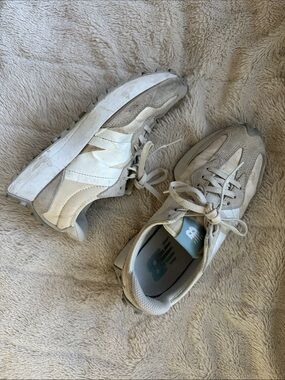 New Balance 327 Cream & Beige